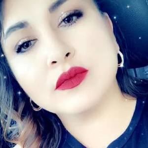 Meet your Posher, Leticia